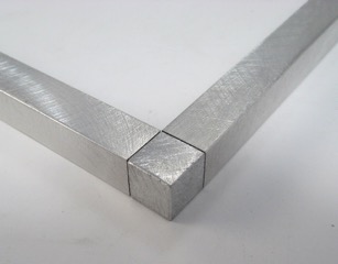 Profili per piastrelle in alluminio